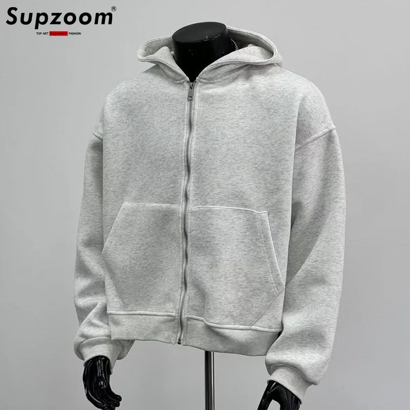 💼 Reisen leicht gemacht – mit dem Pullover, der mehr kann